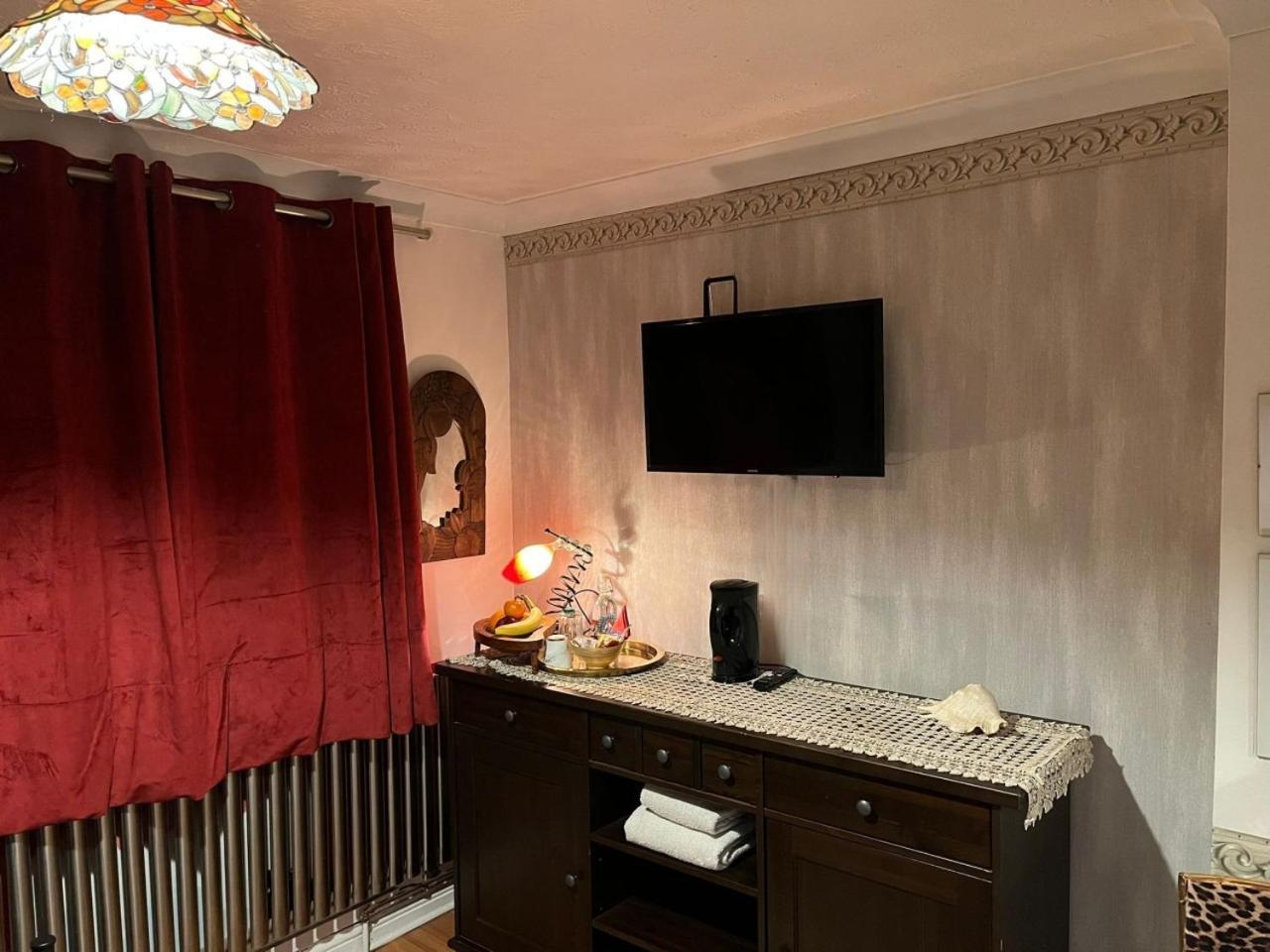 Lovely Double Bedroom In Rotherhithe Londra Dış mekan fotoğraf