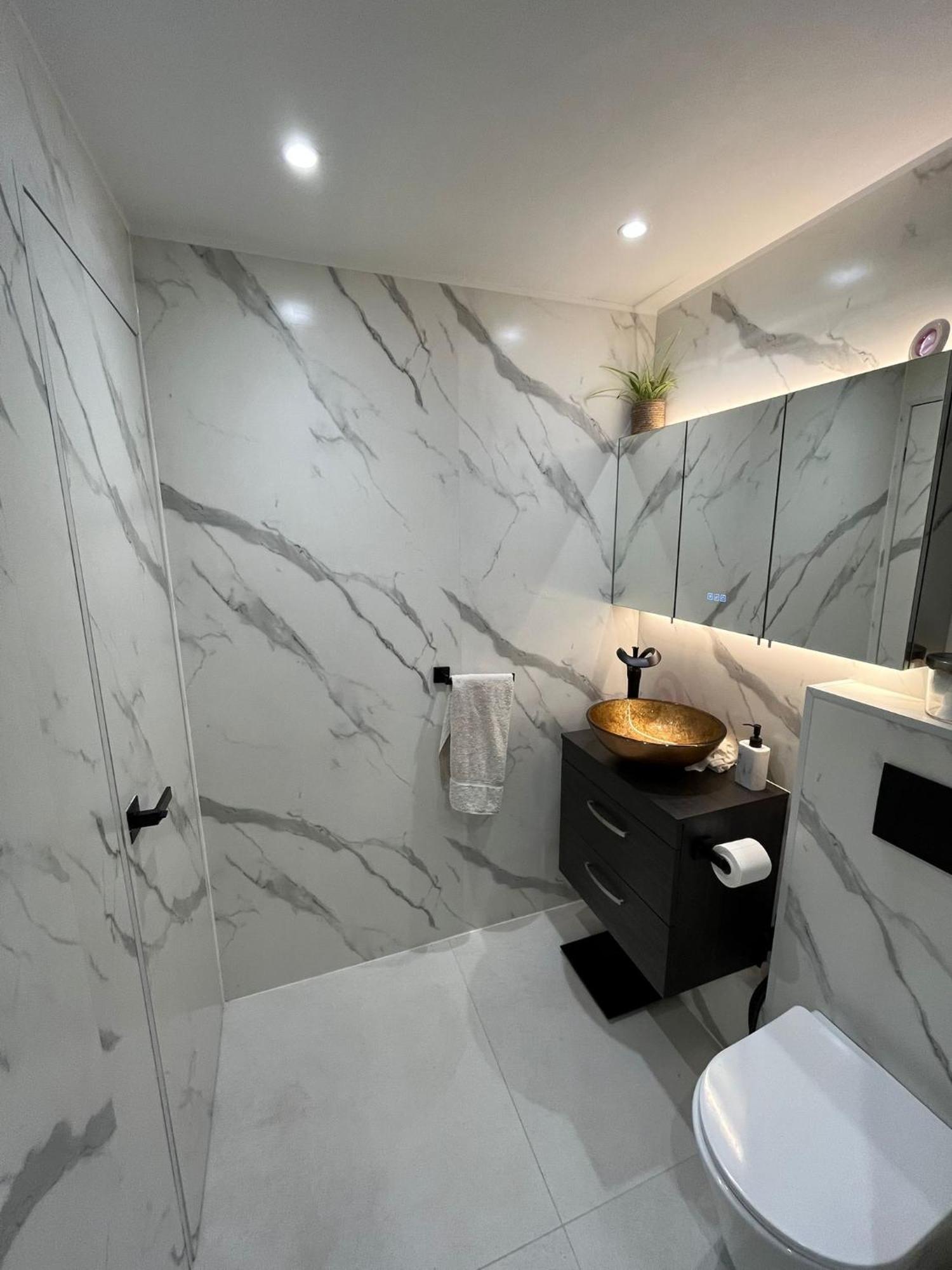 Lovely Double Bedroom In Rotherhithe Londra Dış mekan fotoğraf